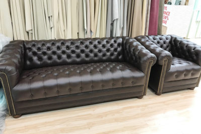 leather-sofa-tufted